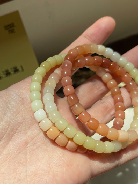 渐变缅粉玉 Burmese Gradient Pink Jade