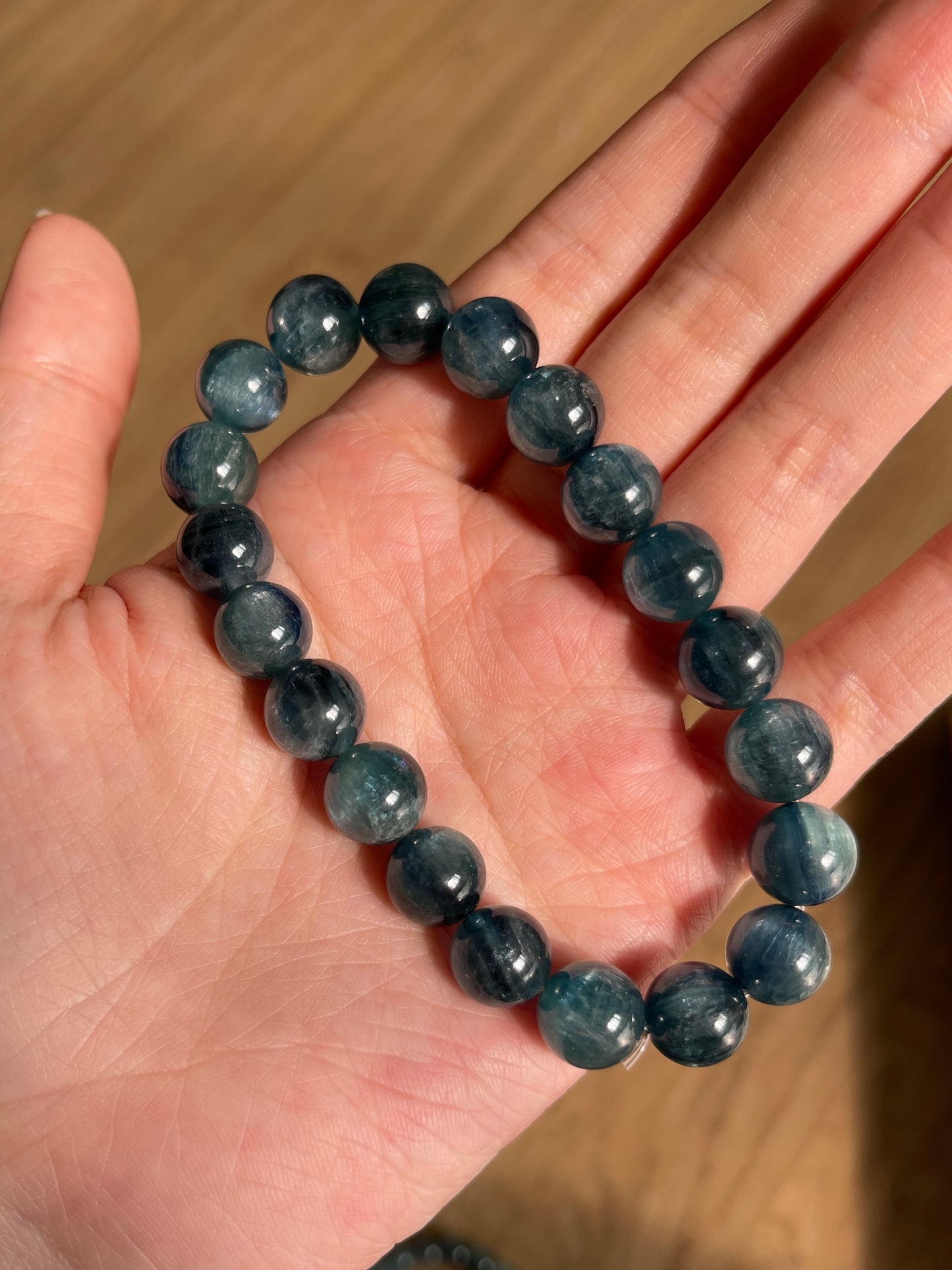 蓝晶石 (蓝绿晶)Kyanite