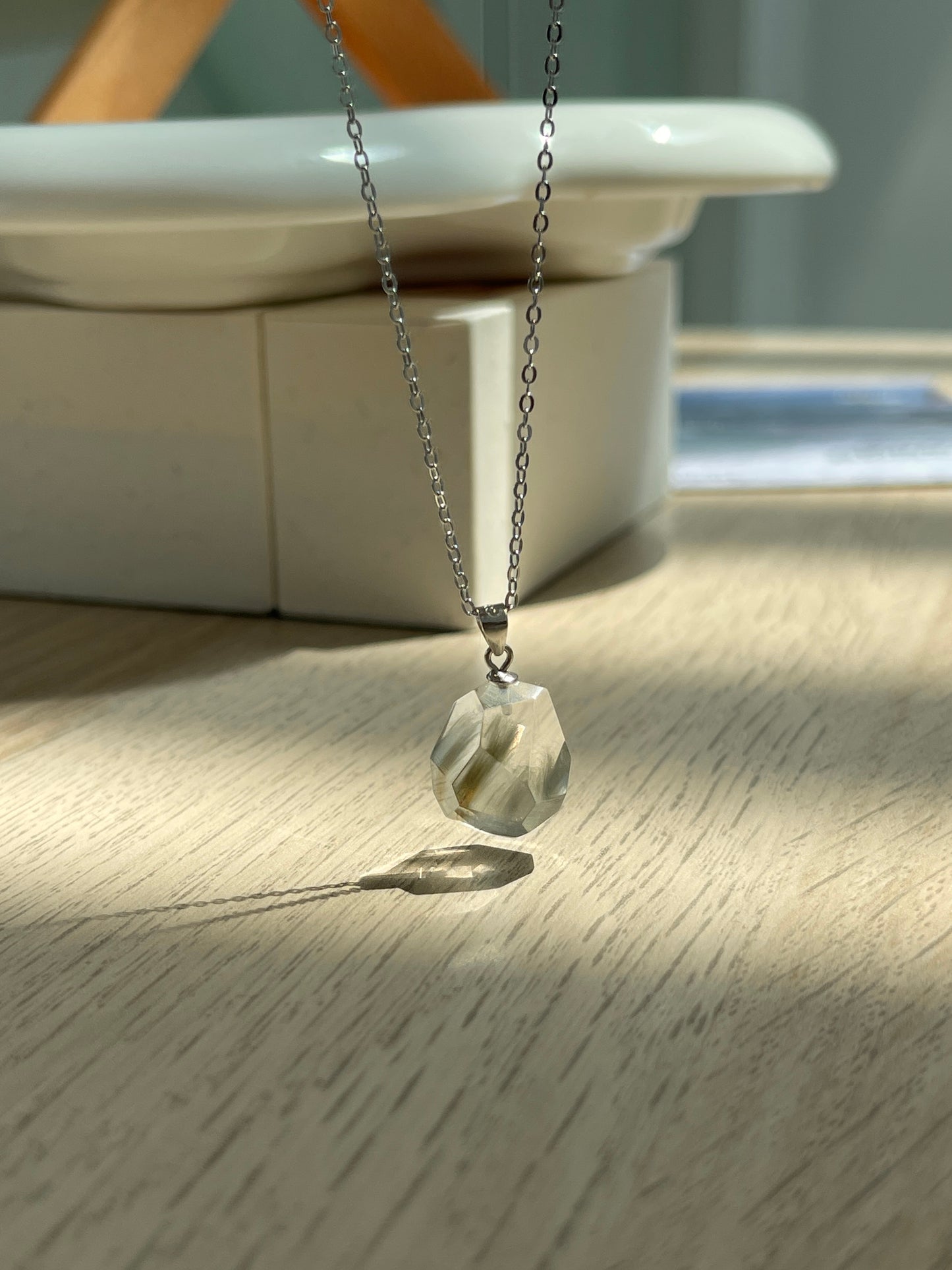 蓝兔毛吊坠 Blue Rabbit Hair Rutilated Quartz Pendant