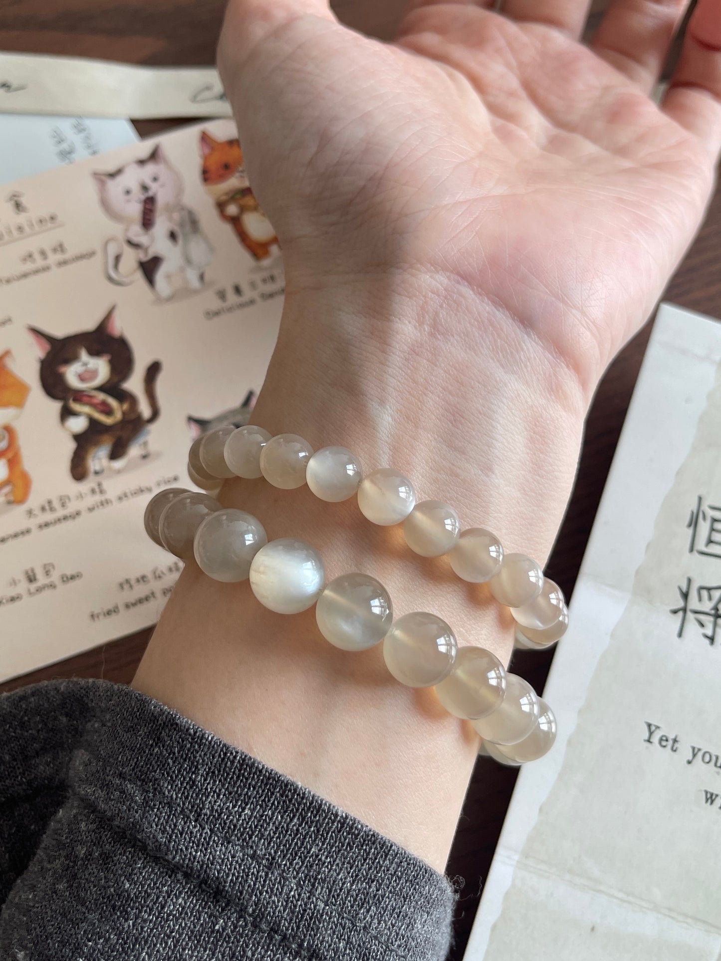 银月光石 Silver Moonstone