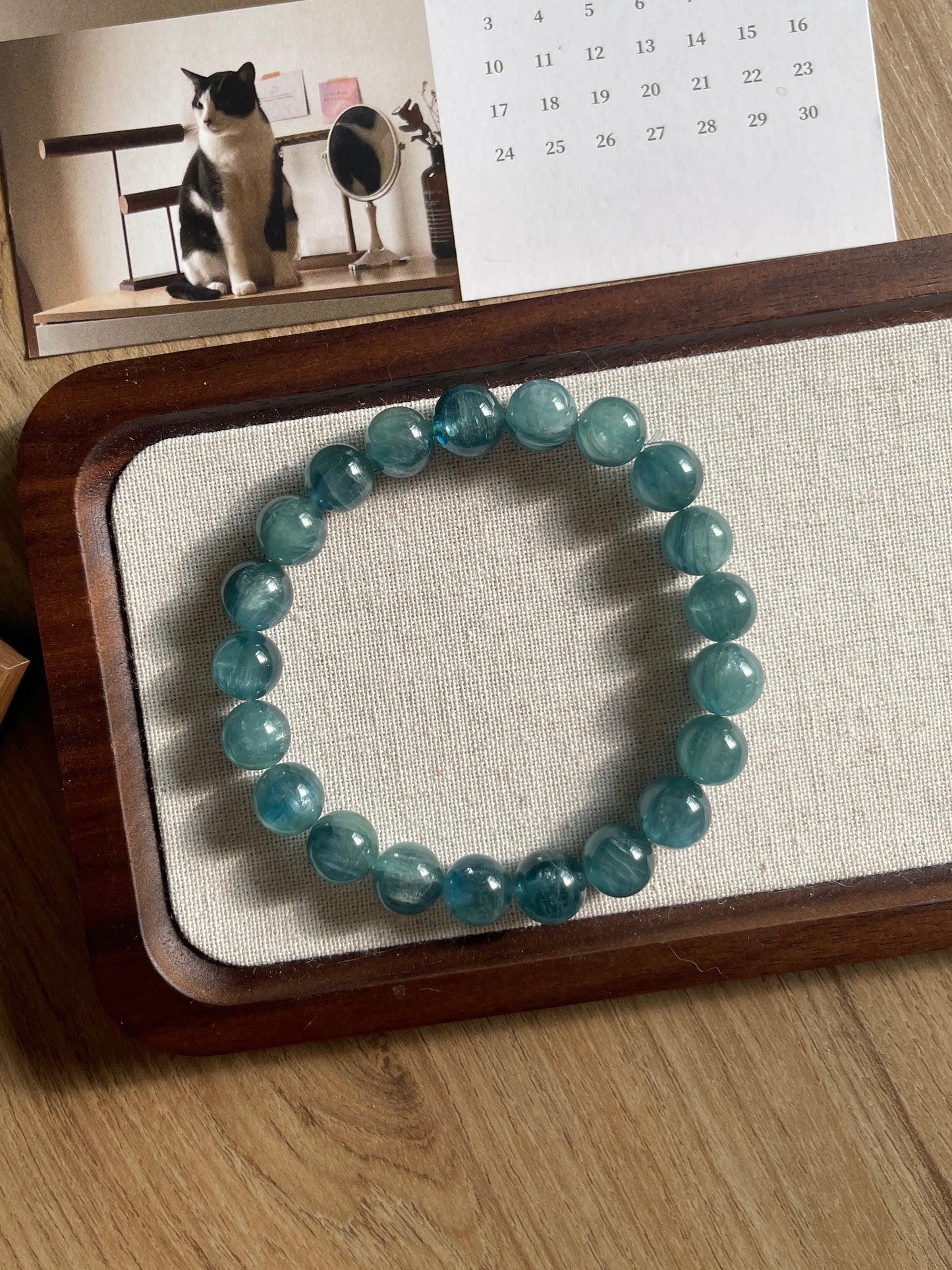 蓝晶石 (蓝绿晶)Kyanite