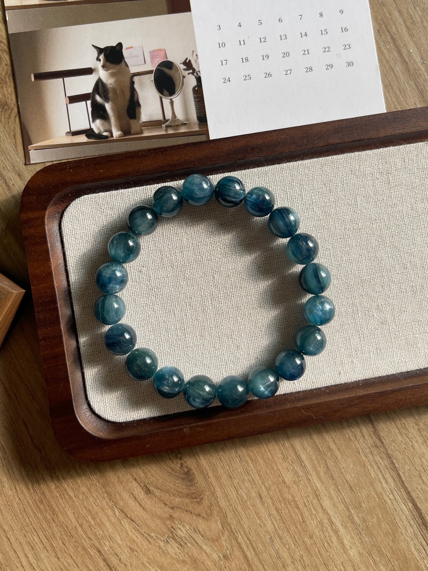 蓝晶石 (蓝绿晶)Kyanite