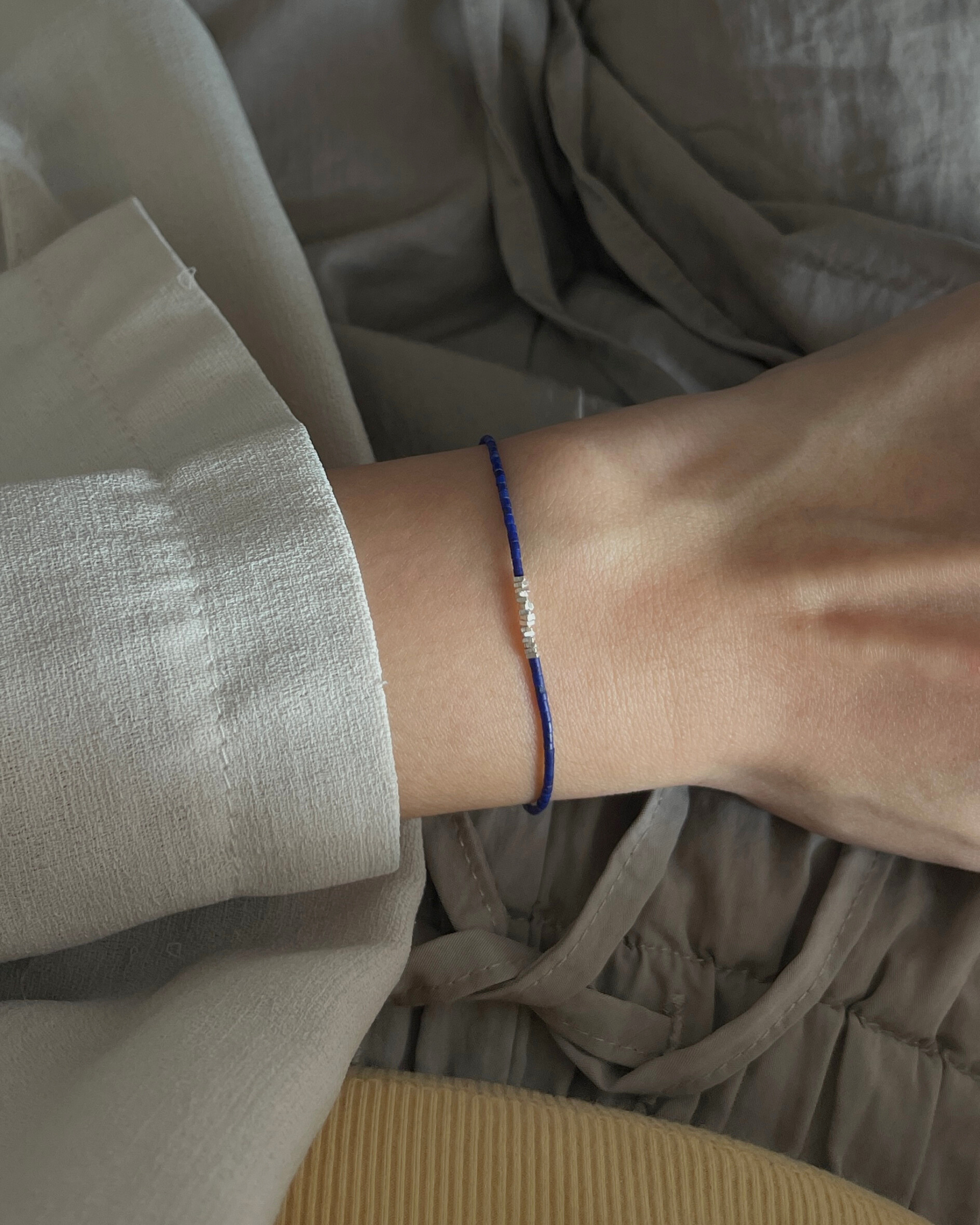 Anchi - 【夜蓝碎光】【海盐珍珠】极细青金石手链 Lapis Bracelet