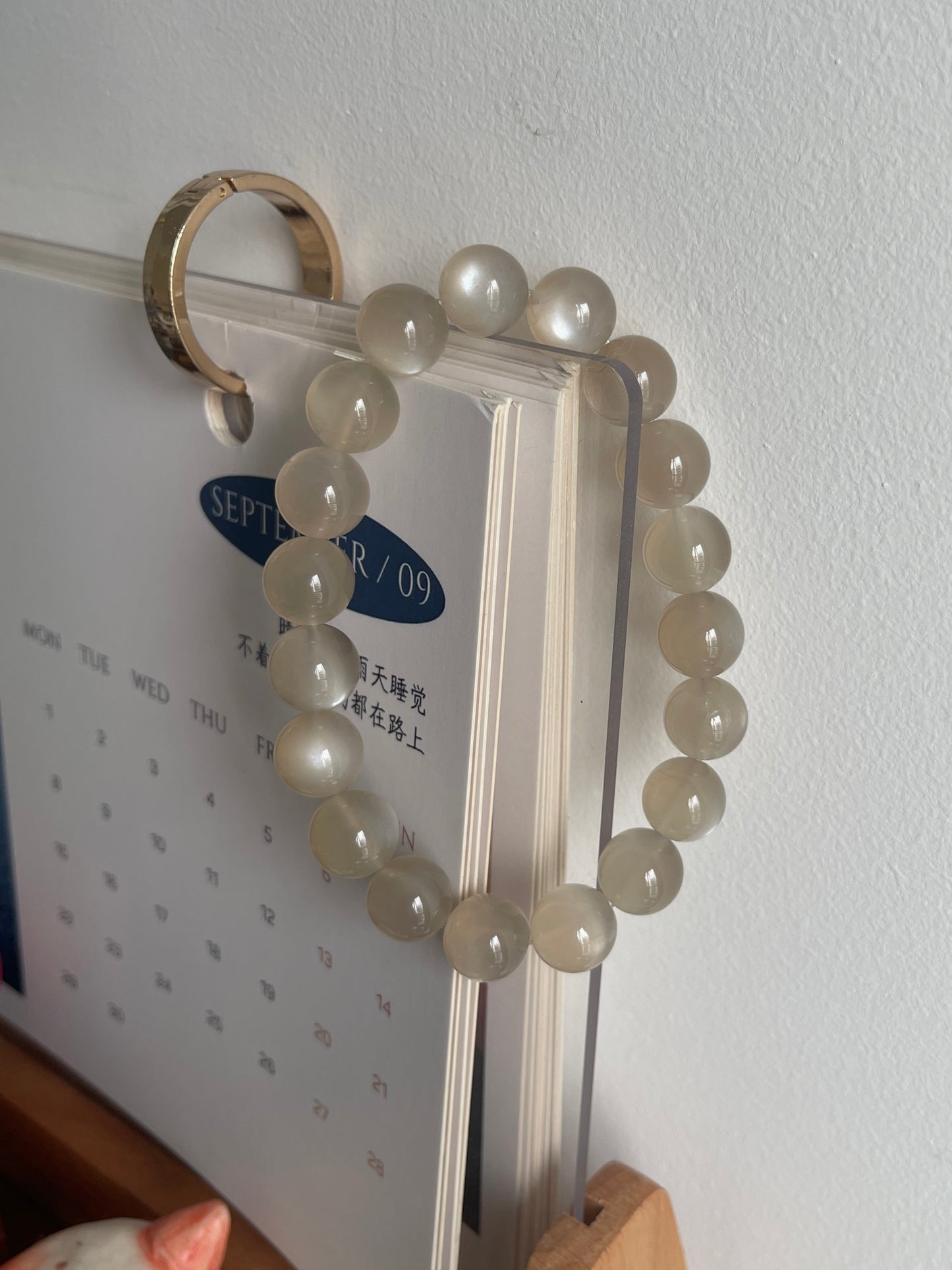 银月光石 Silver Moonstone