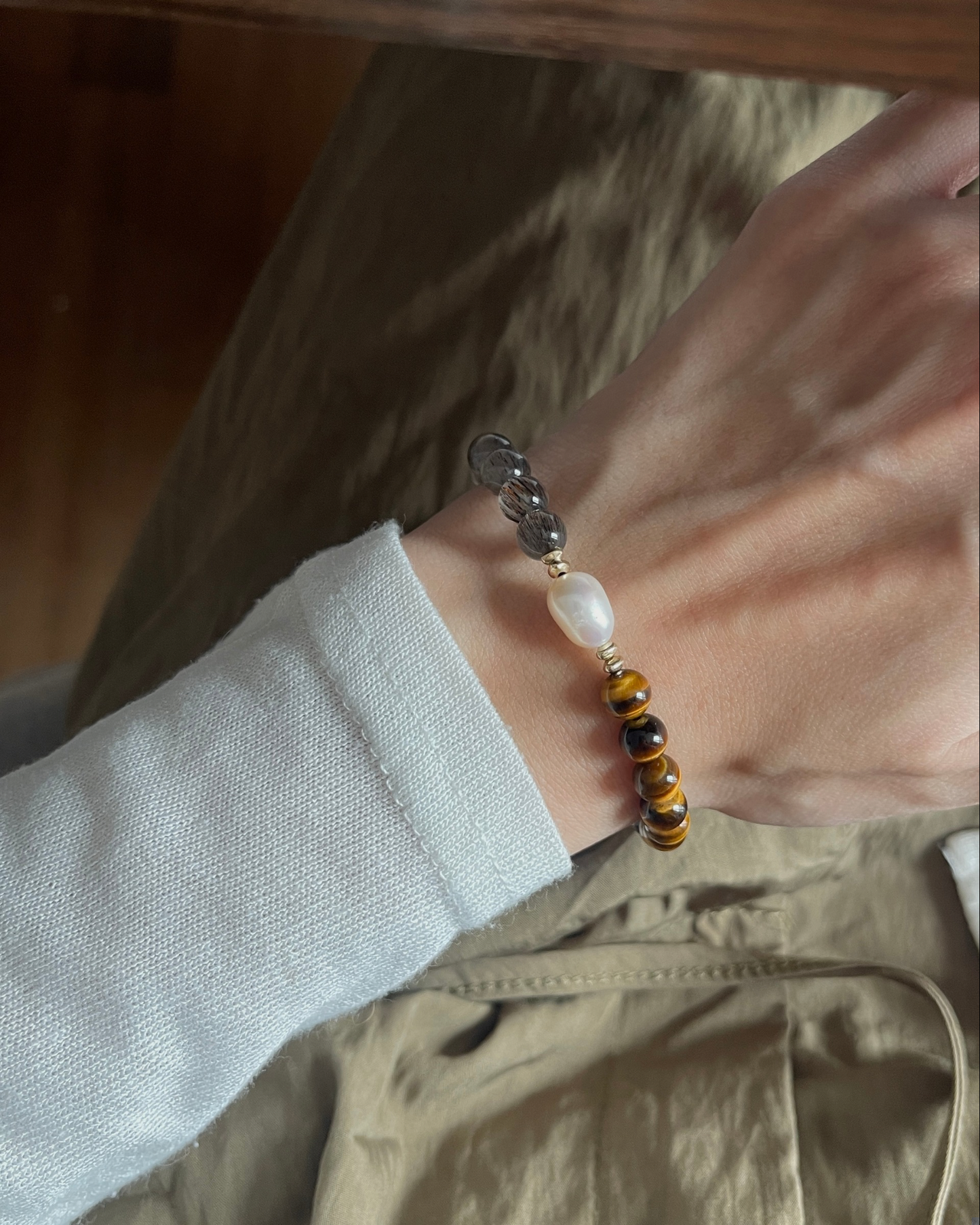 ANCHI - 秋匿 Autumn Veil