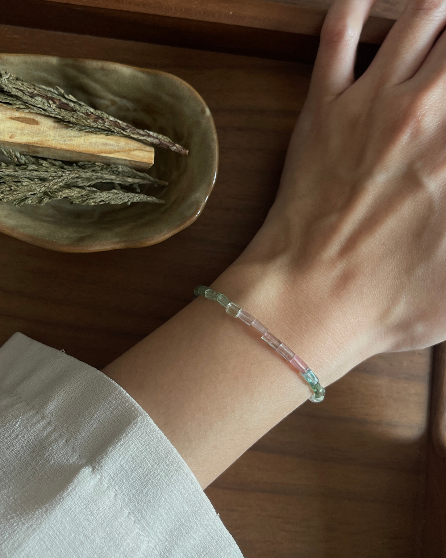 Anchi - 彩色岛 Isle Of Colour