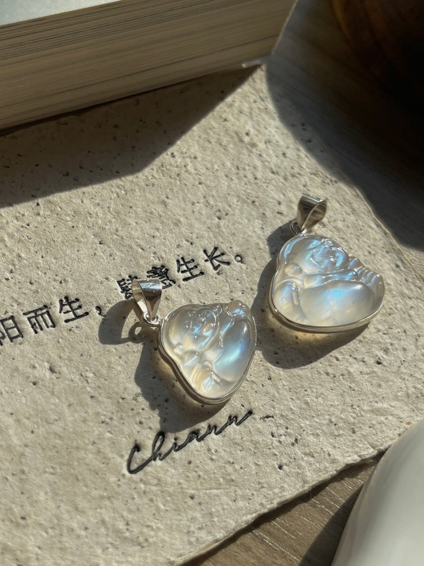 蓝月光弥勒佛吊坠 Blue Moonstone Mi-Le Pendant